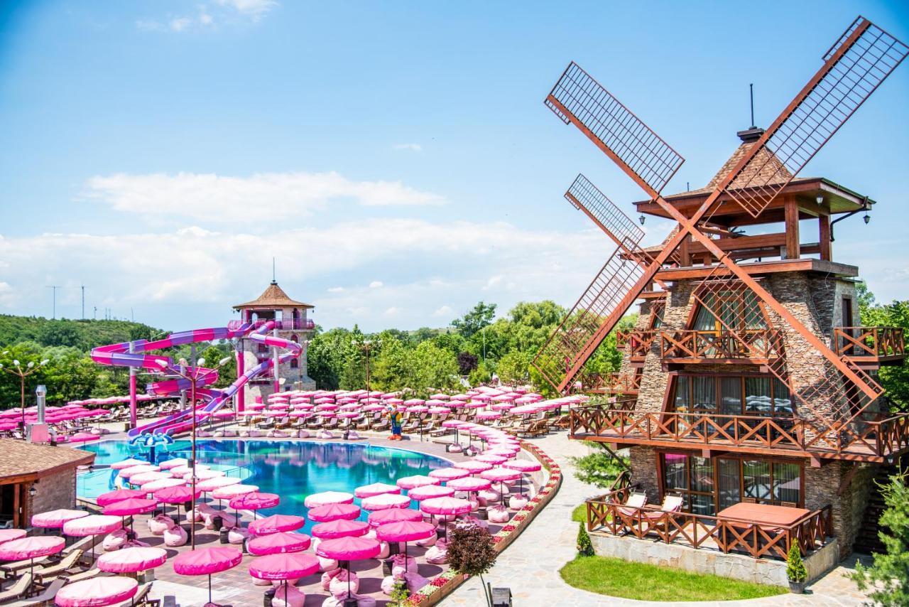 Hotel The Wind Mills Hydropark Gorna Malina Esterno foto