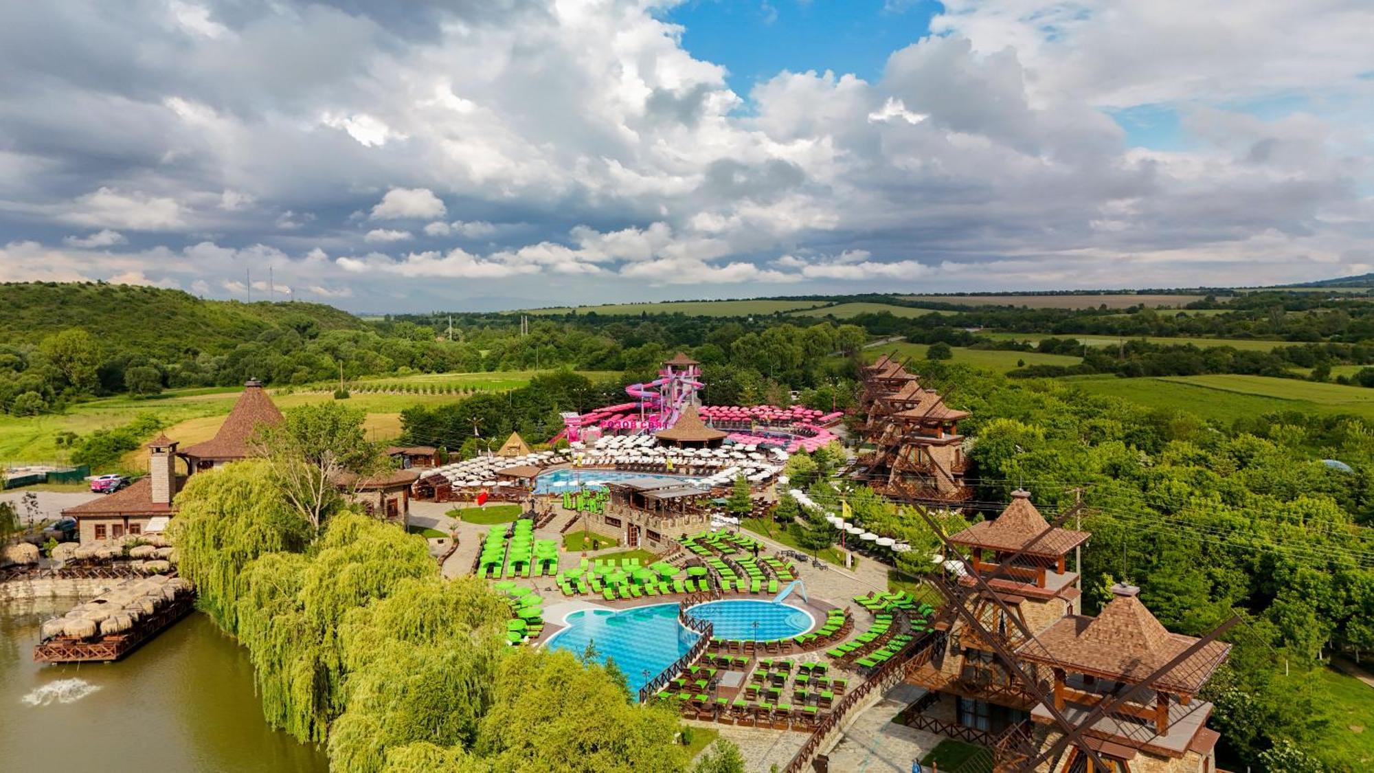 Hotel The Wind Mills Hydropark Gorna Malina Esterno foto